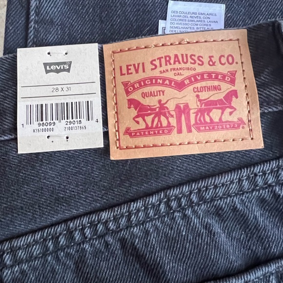 Levi's Women's 94 Baggy Jeans Mid Rise Straight Leg Black Women’s 28X31 - Picture 8 of 9